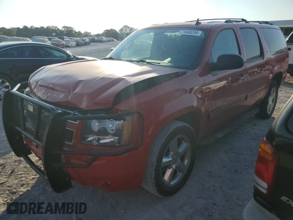 2014 Chevrolet Suburban LT with VIN 1GNSKJE73ER205997, listed as a Copart auction lot 71640234 with 188,562 mi miles and Clean Title. Bid and sale history available at carsss.com. Image 1.