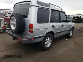 1997 Land Rover Discovery SD with VIN SALJY1246VA546265, listed as a Copart auction lot 82641074 with 150,444 mi miles and Salvage Title. Bid and sale history available at carsss.com. Image 3.
