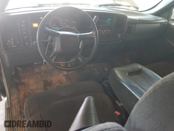2002 Chevrolet Silverado 1500 LS with VIN 1GCEK19T82E298046, listed as a Copart auction lot 52758135 with 179,594 mi miles and Salvage Title. Bid and sale history available at DreamBid. Image 8.