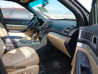 2016 Ford Explorer XLT with VIN 1FM5K8DH4GGA48242, listed as a IAAI auction lot 40981986 with 100,085 mi miles and . Bid and sale history available at carsss.com. Image 5.