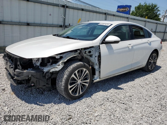 2018 Buick Regal Essence with VIN W04GP6SXXJ1093574, listed as a Copart auction lot 62387425 with 27,879 mi miles and Salvage title. Bid and sale history available at DreamBid. Image 1.
