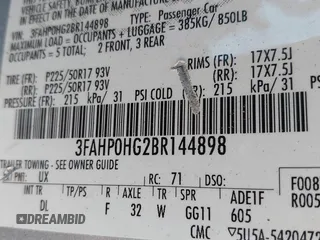 2011 Ford Fusion SE with VIN 3FAHP0HG2BR144898, listed as a IAAI auction lot 37638561 with 96,815 mi miles. Bid and sale history available at carsss.com. Image 9.