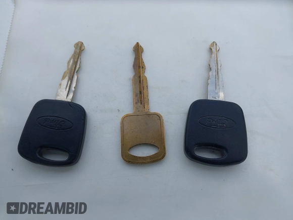 2003 Ford Focus LX с VIN 1FAFP33P03W158474, выставлен на аукционе IAAI как лот 42317548 с пробегом 131 914 миль миль и . История ставок и продаж доступна на DreamBid. Изображение 11.