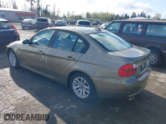 2007 BMW 3 Series 328xi with VIN WBAVC93577KX57207, listed as a IAAI auction lot 42024089 with 119,521 mi miles. Bid and sale history available at carsss.com. Image 3.