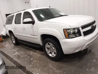 2007 Chevrolet Suburban LT with VIN 1GNFK16307J240138, listed as a IAAI auction lot 42039221 with 212,689 mi miles and . Bid and sale history available at DreamBid. Image 1.