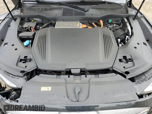 2024 Audi Q8 e-tron Premium Plus z VIN WA15AAGE3RB008258, wystawiony jako Copart lot #78146344 z przebiegiem 12 264 mil mil oraz Szkoda całkowita • Salvage title. Historia ofert i sprzedaży dostępna na DreamBid. Obrazek 12.