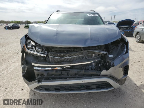 2022 Volkswagen Atlas SE z VIN 1V2KR2CA1NC561102, wystawiony jako Copart lot #49273605 z przebiegiem 43 983 mil mil oraz Szkoda całkowita • Salvage title. Historia ofert i sprzedaży dostępna na DreamBid. Obrazek 5.