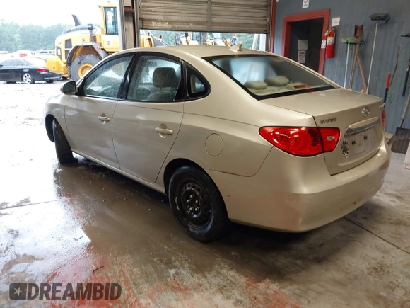 2010 Hyundai Elantra GLS z VIN KMHDU4AD4AU194570, wystawiony jako IAAI lot #42263642 z przebiegiem 123 899 mil mil oraz . Historia ofert i sprzedaży dostępna na DreamBid. Obrazek 3.