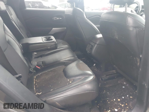 2018 Jeep Cherokee Trailhawk with VIN 1C4PJMBB0JD564792, listed as a IAAI auction lot 42513208 with 173,484 mi miles and . Bid and sale history available at DreamBid. Image 8.