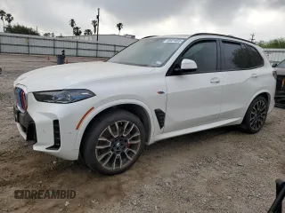 2024 BMW X5 xDrive40i z VIN 5UX23EU0XR9V88410, wystawiony jako Copart lot #49921855 z przebiegiem Nie podano mil oraz Szkody całkowita. Historia ofert i sprzedaży dostępna na DreamBid. Obrazek 1.