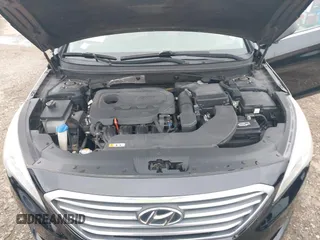 2016 Hyundai Sonata SE with VIN 5NPE24AF1GH388878, listed as a IAAI auction lot 39442510 with 158,111 mi miles and . Bid and sale history available at carsss.com. Image 10.