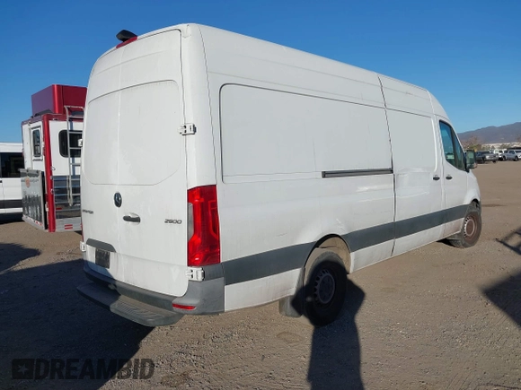 2021 Mercedes-Benz Sprinter Cargo with VIN W1Y4ECHY2MT064412, listed as a IAAI auction lot 41069328 with 88,526 mi miles and . Bid and sale history available at carsss.com. Image 4.