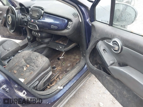 2017 FIAT 500X Pop z VIN ZFBCFYAB8HP535996, wystawiony jako IAAI lot #42234432 z przebiegiem 103 669 mil mil oraz . Historia ofert i sprzedaży dostępna na DreamBid. Obrazek 5.