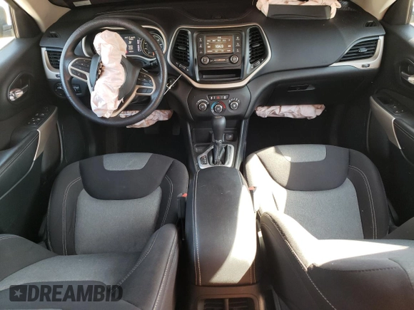 2017 Jeep Cherokee Altitude z VIN 1C4PJLAS7HW653091, wystawiony jako Copart lot #53779175 z przebiegiem 75 035 mil mil oraz Szkoda całkowita • Salvage title. Historia ofert i sprzedaży dostępna na DreamBid. Obrazek 8.