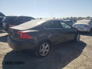 2015 Volvo S60 T5 Platinum with VIN YV1612TD2F2315861, listed as a Copart auction lot 68034954 with 93,786 mi miles and Salvage Title. Bid and sale history available at carsss.com. Image 3.