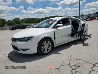 2015 Chrysler 200 Limited z VIN 1C3CCCAB2FN737383, wystawiony jako Copart lot #55975435 z przebiegiem 172 101 mil mil oraz Szkody całkowita. Historia ofert i sprzedaży dostępna na DreamBid. Obrazek 1.