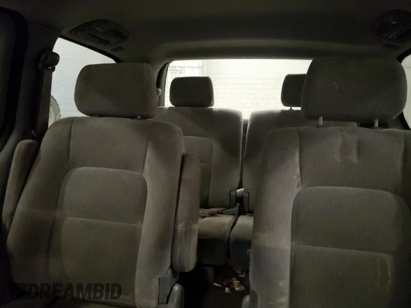 2005 Kia Sedona LX with VIN KNDUP132556681132, listed as a Copart auction lot 45687035 with 226,291 mi miles and Non Repairable. Bid and sale history available at carsss.com. Image 10.