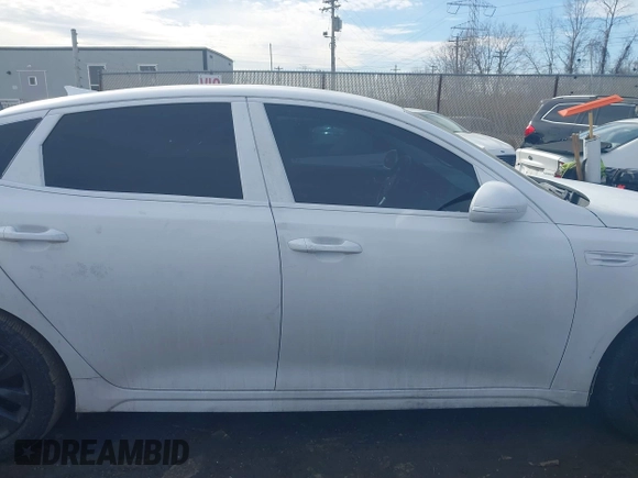 2016 Kia Optima EX with VIN 5XXGU4L39GG041624, listed as a IAAI auction lot 41653133 with 130,312 mi miles. Bid and sale history available at carsss.com. Image 13.
