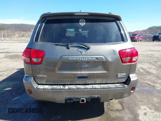 2010 Toyota Sequoia SR5 with VIN 5TDBY5G10AS027095, listed as a IAAI auction lot 41685335 with 1 mi miles. Bid and sale history available at carsss.com. Image 16.