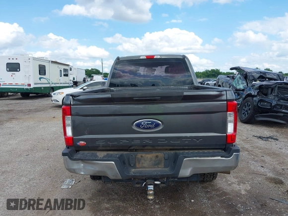 2017 Ford F-250 Lariat с VIN 1FT7W2BTXHEC68228, выставлен на аукционе IAAI как лот 42333514 с пробегом Не указан миль и . История ставок и продаж доступна на DreamBid. Изображение 16.