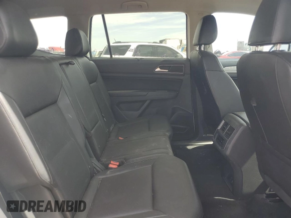 2018 Volkswagen Atlas SE with VIN 1V2CR2CAXJC562697, listed as a Copart auction lot 49345055 with 106,026 mi miles and Clean title. Bid and sale history available at DreamBid. Image 11.