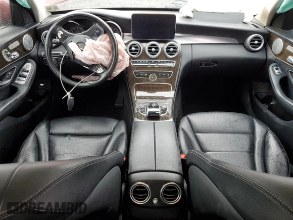 2017 Mercedes-Benz C 300 z VIN 55SWF4KB5HU216372, wystawiony jako Copart lot #59133715 z przebiegiem 96 762 mil mil oraz Szkoda całkowita • Salvage title. Historia ofert i sprzedaży dostępna na DreamBid. Obrazek 8.