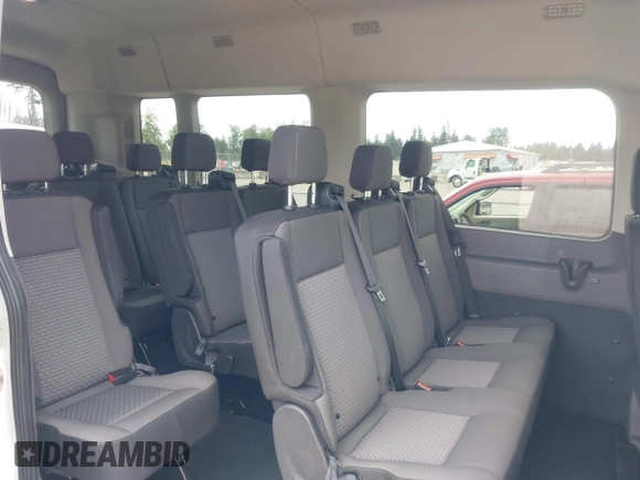 2025 Ford Transit Passenger XL with VIN 1FBAX2C87SKA21405, listed as a IAAI auction lot 42203780 with 1,924 mi miles and . Bid and sale history available at carsss.com. Image 8.