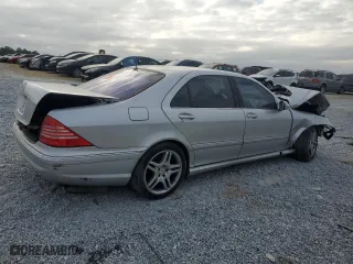 2006 Mercedes-Benz S-Class 5.0L with VIN WDBNG75J26A468549, listed as a Copart auction lot 75333554 with 0 mi miles and Salvage Title. Bid and sale history available at carsss.com. Image 3.