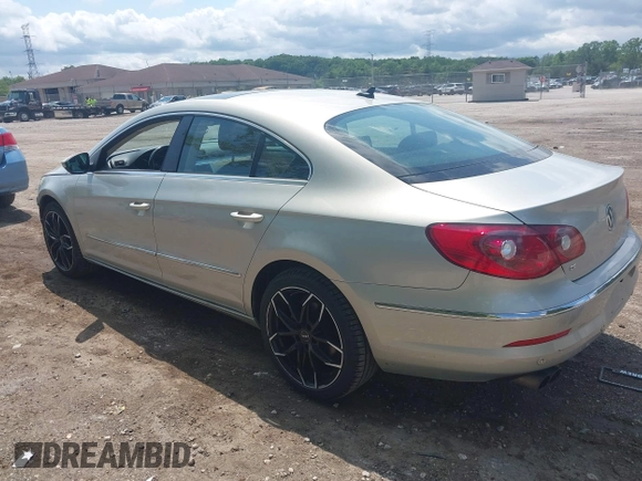 2010 Volkswagen CC Luxury с VIN WVWHL7ANXAE520241, выставлен на аукционе IAAI как лот 42469715 с пробегом 83 614 миль миль и . История ставок и продаж доступна на DreamBid. Изображение 3.