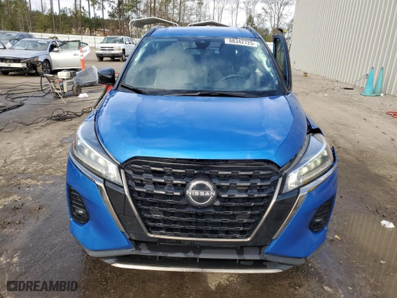 2022 Nissan Kicks SR with VIN 3N1CP5DV1NL501097, listed as a Copart auction lot 88342725 with 35,266 mi miles and Salvage Title. Bid and sale history available at carsss.com. Image 5.