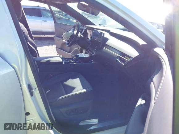 2024 Lexus RX 350 with VIN 2T2BAMBA5RC049230, listed as a IAAI auction lot 41759115 with 4,990 mi miles and . Bid and sale history available at DreamBid. Image 5.