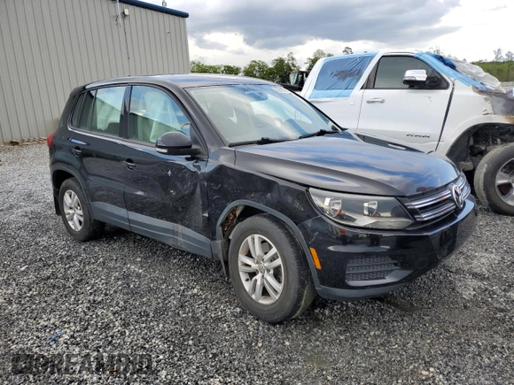 2013 Volkswagen Tiguan S with VIN WVGAV7AX1DW548677, listed as a Copart auction lot 52787255 with 72,256 mi miles and Salvage title. Bid and sale history available at DreamBid. Image 4.