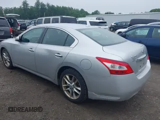 2010 Nissan Maxima SV с VIN 1N4AA5AP7AC835447, выставлен на аукционе IAAI как лот 42468423 с пробегом 128 701 миль миль и . История ставок и продаж доступна на DreamBid. Изображение 3.