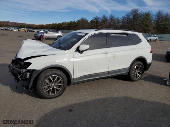 2020 Volkswagen Tiguan SE with VIN 3VV2B7AX7LM170009, listed as a Copart auction lot 80450194 with 0 mi miles and Non Repairable. Bid and sale history available at carsss.com. Image 1.