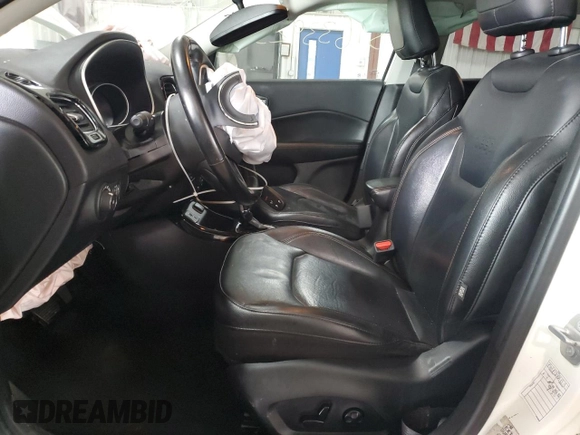 2019 Jeep Compass Limited with VIN 3C4NJCCB5KT660039, listed as a Copart auction lot 51633925 with 81,987 mi miles and Salvage title. Bid and sale history available at DreamBid. Image 7.