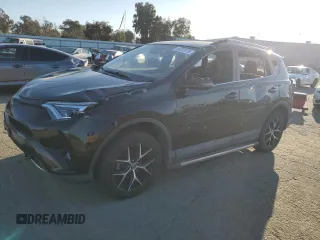 2018 Toyota RAV4 SE с VIN 2T3JFREVXJW767444, выставлен на аукционе Copart как лот 46703775 с пробегом 111 179 миль миль и На запчасти • Non repairable. История ставок и продаж доступна на DreamBid. Изображение 1.