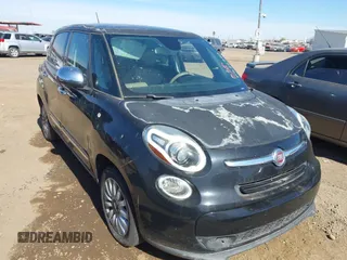 2015 FIAT 500L Lounge with VIN ZFBCFACH1FZ033227, listed as a IAAI auction lot 41636790 with 96,321 mi miles. Bid and sale history available at carsss.com. Image 1.