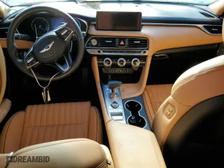2022 Genesis G70 2.0T with VIN KMTG34TA7NU092632, listed as a Copart auction lot 49231723 with 9,076 mi miles. Bid and sale history available at carsss.com. Image 8.