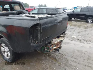 2006 Toyota Tundra SR5 with VIN 5TBET34136S555413, listed as a IAAI auction lot 41050174 with 1 mi miles. Bid and sale history available at carsss.com. Image 6.