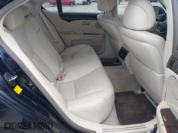 2007 Lexus LS 460 with VIN JTHBL46F675040713, listed as a IAAI auction lot 42624465 with 109,079 mi miles and . Bid and sale history available at DreamBid. Image 8.