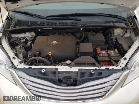 2017 Toyota Sienna XLE Auto Access Seat with VIN 5TDYZ3DC1HS898650, listed as a Copart auction lot 55153815 with 112,393 mi miles and Salvage title. Bid and sale history available at DreamBid. Image 12.