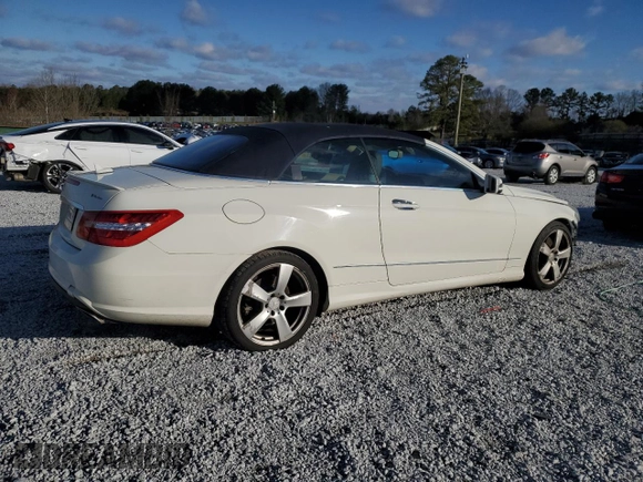 2011 Mercedes-Benz E 550 with VIN WDDKK7CF9BF073028, listed as a Copart auction lot 47427755 with 158,573 mi miles and Salvage Title. Bid and sale history available at DreamBid. Image 3.