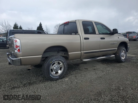 2005 Dodge 2500 SLT z VIN 3D7KS28D35G825240, wystawiony jako Copart lot #46933525 z przebiegiem 102 540 mil mil oraz Szkoda całkowita • Salvage title. Historia ofert i sprzedaży dostępna na DreamBid. Obrazek 3.