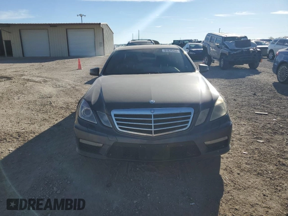 2010 Mercedes-Benz E 63 AMG with VIN WDDHF7HBXAA107915, listed as a Copart auction lot 81976404 with 117,118 mi miles and Clean title. Bid and sale history available at DreamBid. Image 5.
