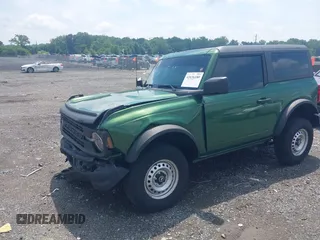 2022 Ford Bronco with VIN 1FMDE5AP3NLB62959, listed as a IAAI auction lot 42636180 with 33,827 mi miles and . Bid and sale history available at DreamBid. Image 2.