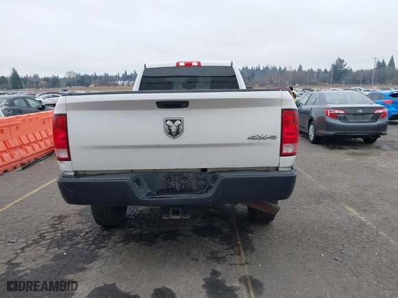 2018 Ram 2500 Tradesman with VIN 3C6UR5HJ7JG240216, listed as a IAAI auction lot 41371971 with 143,069 mi miles. Bid and sale history available at carsss.com. Image 16.