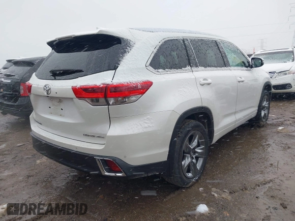 2018 Toyota Highlander Limited with VIN 5TDDZRFH6JS851503, listed as a IAAI auction lot 40911739 with 147,982 mi miles and . Bid and sale history available at DreamBid. Image 4.