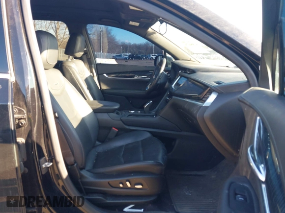 2022 Cadillac XT6 Premium Luxury with VIN 1GYKPDRS5NZ122060, listed as a IAAI auction lot 41584678 with 36,036 mi miles. Bid and sale history available at carsss.com. Image 5.