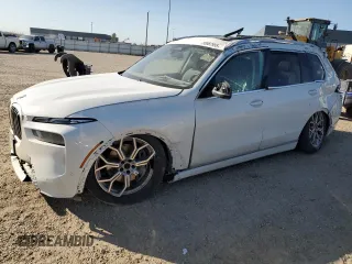 2023 BMW X7 xDrive40i z VIN 5UX23EM09P9R82722, wystawiony jako Copart lot #55987955 z przebiegiem Nie podano mil oraz Czysty tytuł • Clean title. Historia ofert i sprzedaży dostępna na DreamBid. Obrazek 1.