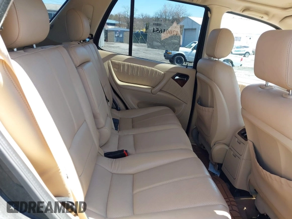 2000 Mercedes-Benz M 320/430/500 with VIN 4JGAB54E5YA165724, listed as a IAAI auction lot 42001654 with 138,997 mi miles and . Bid and sale history available at DreamBid. Image 8.